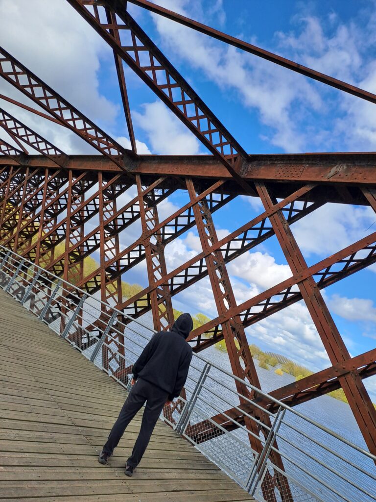 Lire et écrire permet, c'est la même quête : retrouver la liberté pour partir à la découverte de soi.